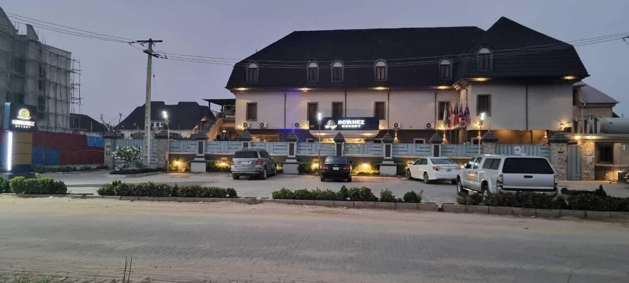 The front of Rownez Resort and its car park